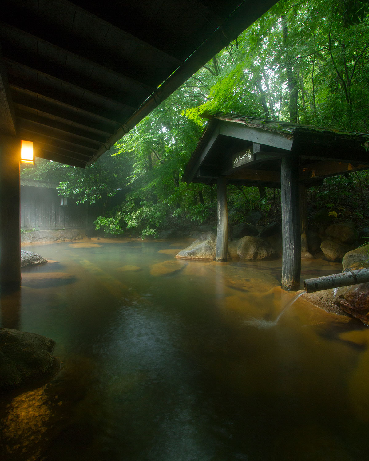 旅館山河の混浴露天風呂